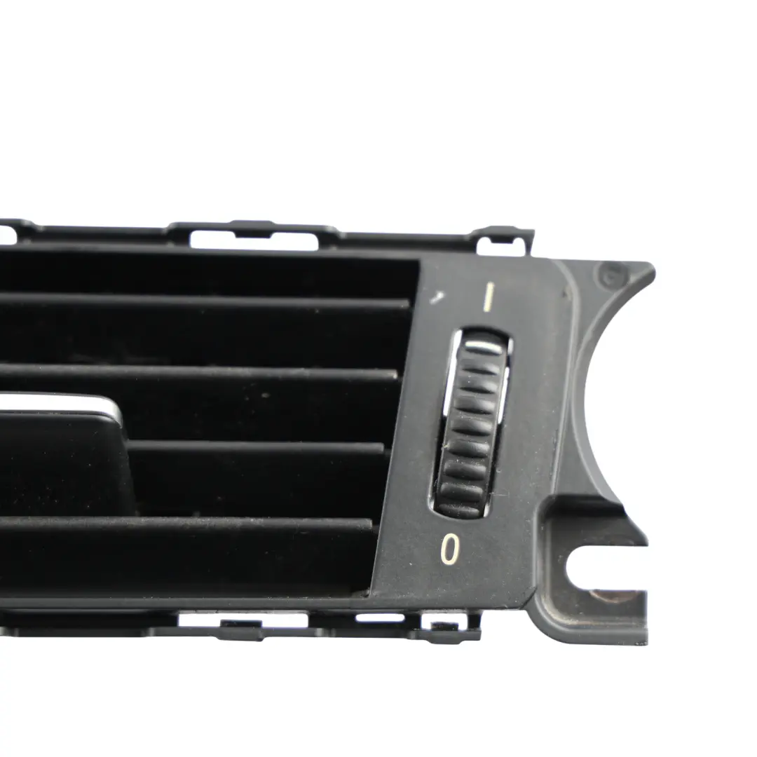 Fresh Air Grille Centre Dash Vent Nozzle to BMW E90 E91 E92 E93 with Part number 9123302 BMW E90 E91 E92 E93 Fresh Air Grille Centre Dash Vent Nozzle - SKU RHD-9123302 - Part number 9123302