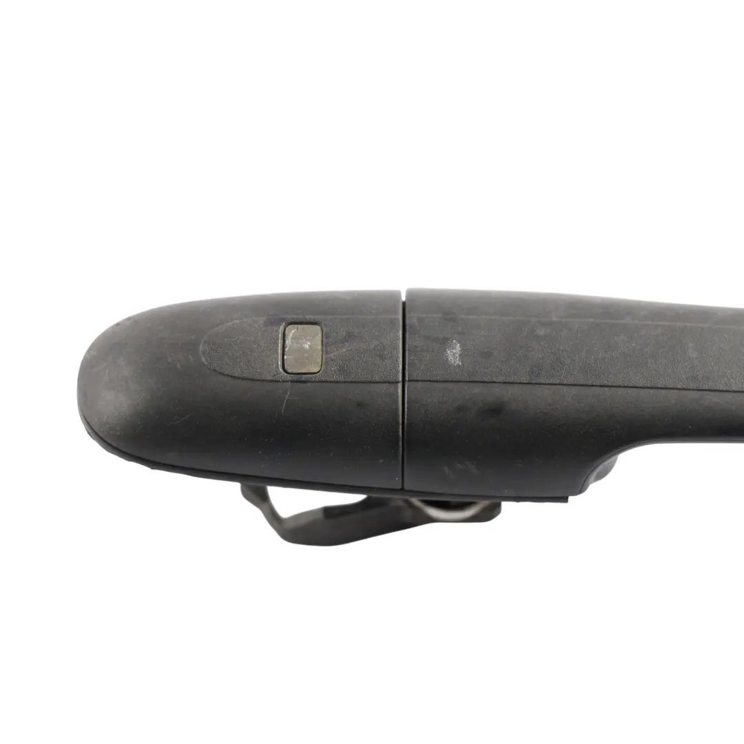 Door Handle Outside Front Left N/S Primed to Mercedes Vito W639 with Part number A0007602559 Mercedes Vito W639 Door Handle Outside Front Left N/S Primed - SKU RHD-A0007602559 - Part number A0007602559