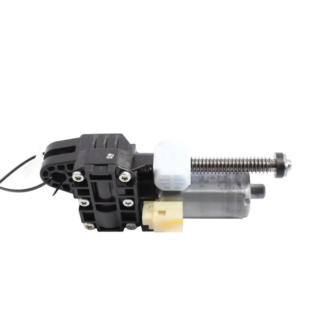 Steering Column Actuator Motor to Mercedes W205 S205 with Part number A2054606701 Mercedes W205 S205 Steering Column Actuator Motor - SKU RHD-A2054606701 - Part number A2054606701