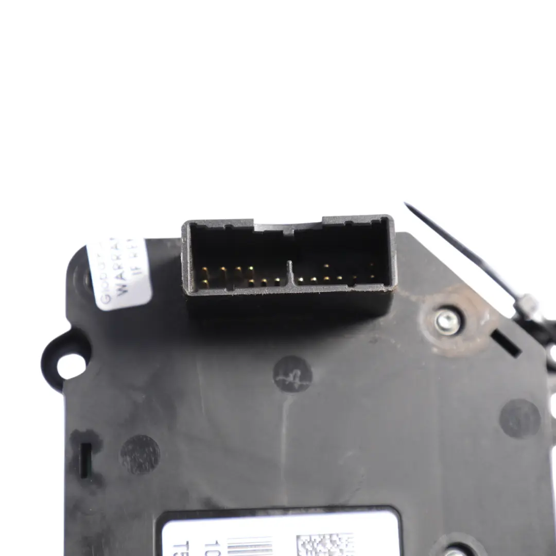 Control Switch Front Right O/S to Land Rover Discovery 3 L319 Seat with Part number AH22-14B566-FB Land Rover Discovery 3 L319 Seat Control Switch Front Right O/S - SKU RHD-AH22-14B566-FB - Part number AH22-14B566-FB