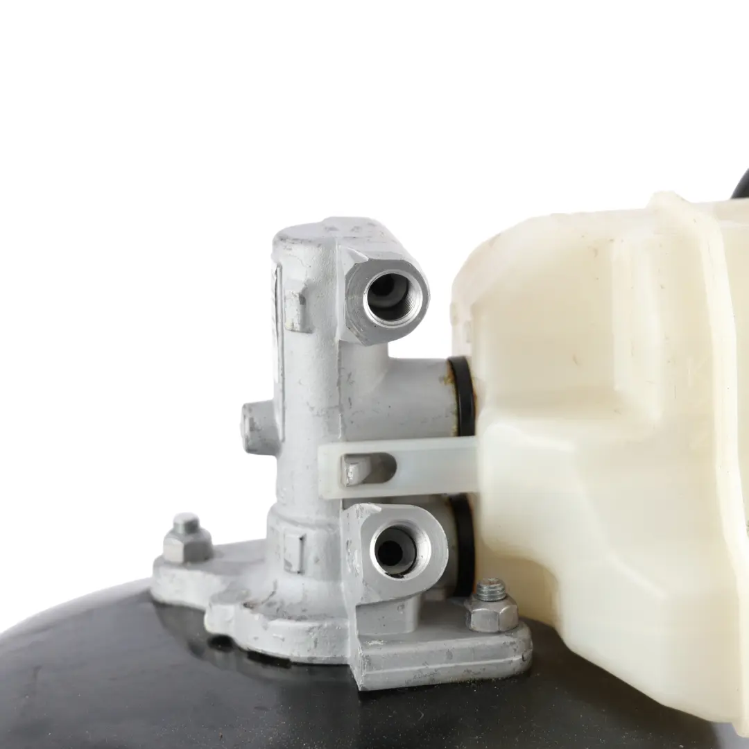 Brake Servo Booster Master Cylinder to Land Rover Discovery 4 L319 with Part number AH22-2B195-BC Land Rover Discovery 4 L319 Brake Servo Booster Master Cylinder - SKU RHD-AH22-2B195-BC - Part number AH22-2B195-BC