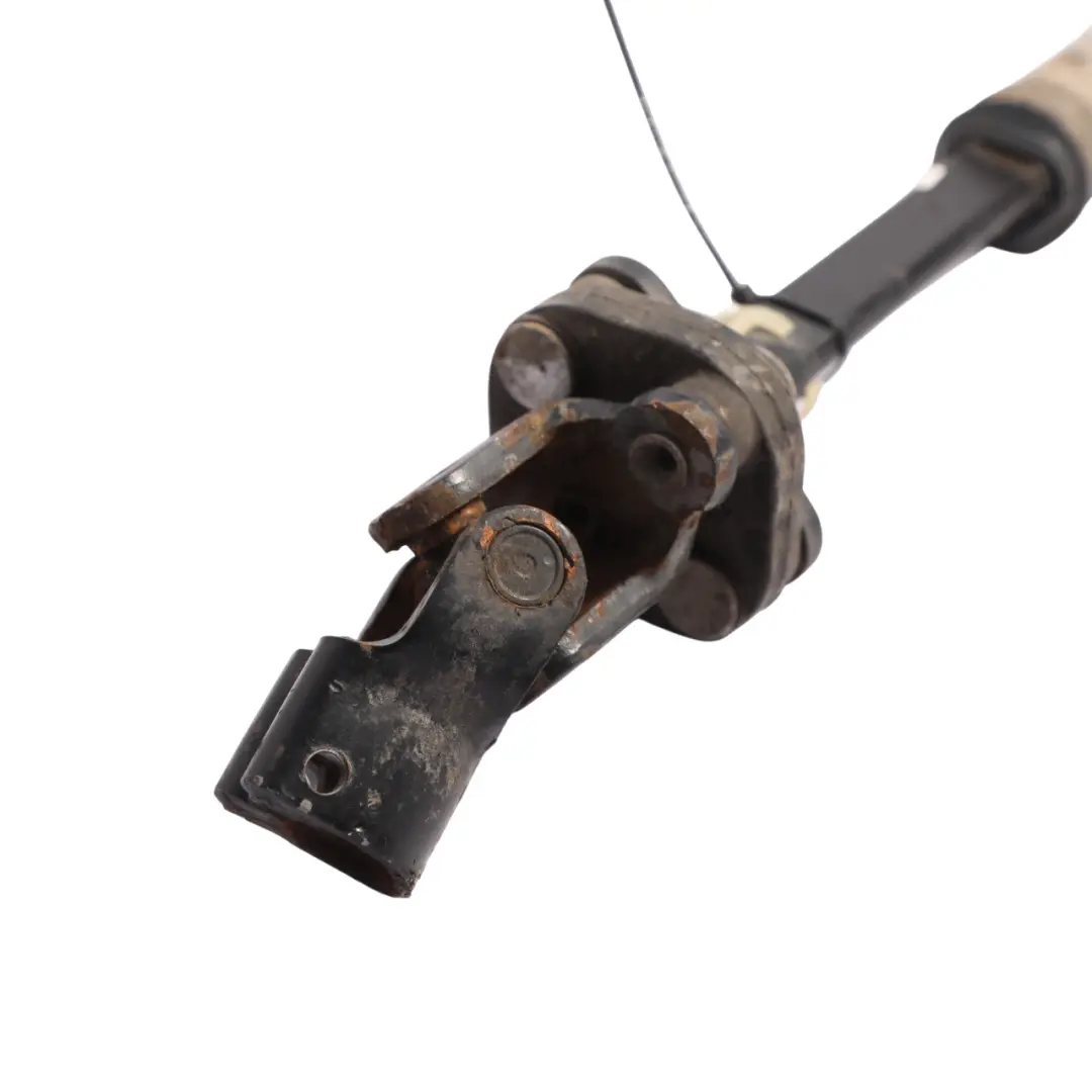 Lower Steering Column Shaft to Land Rover Discovery 3 L319 with Part number LR071146 Land Rover Discovery 3 L319 Lower Steering Column Shaft - SKU RHD-LR071146 - Part number LR071146