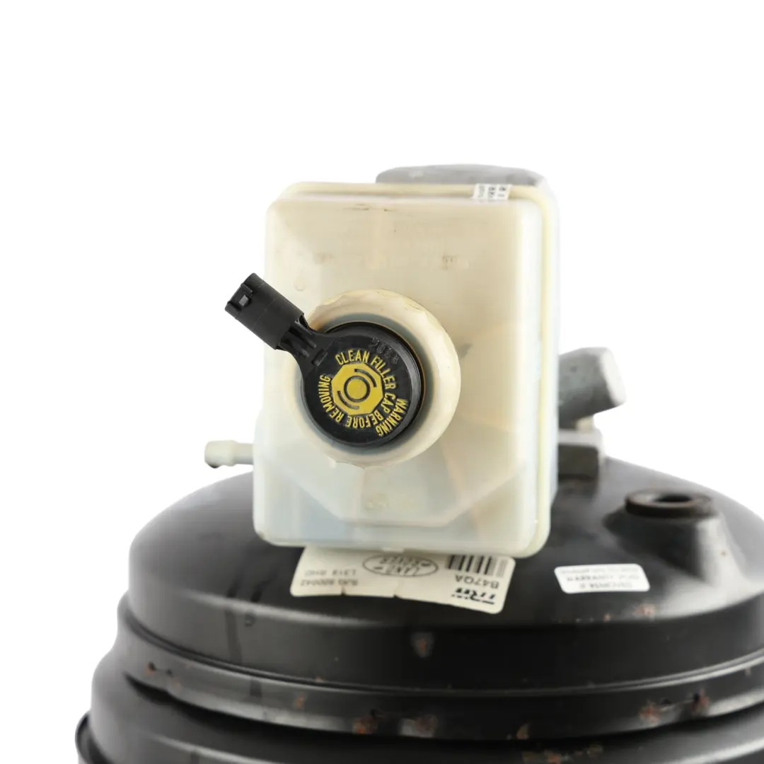 Land Rover Discovery 3 L319 Brake Servo Master Cylinder 2.7 Diesel - SKU RHD-SJG500042 - Part number SJG500042