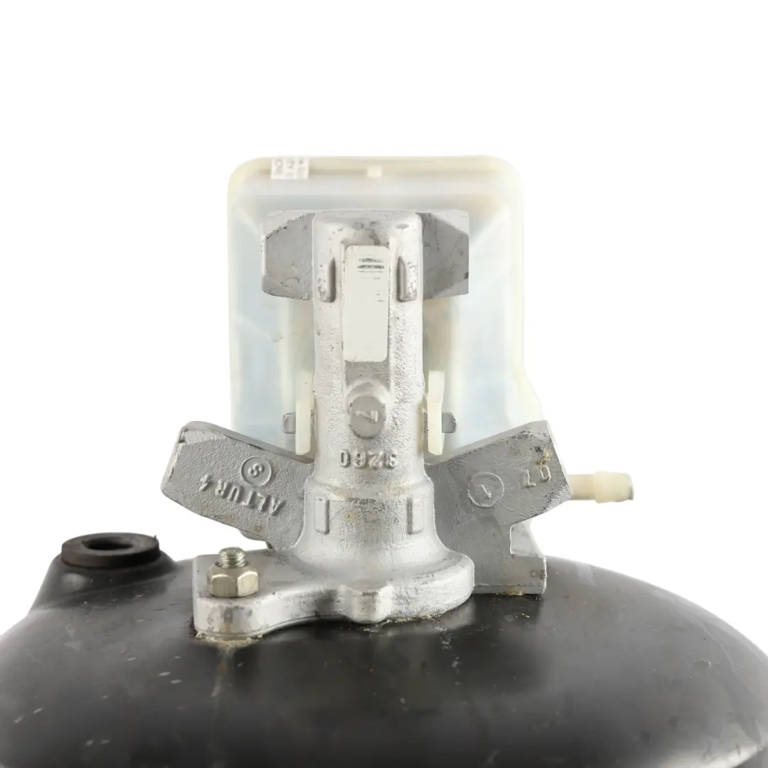 Land Rover Discovery 3 L319 Brake Servo Master Cylinder 2.7 Diesel - SKU RHD-SJG500042 - Part number SJG500042