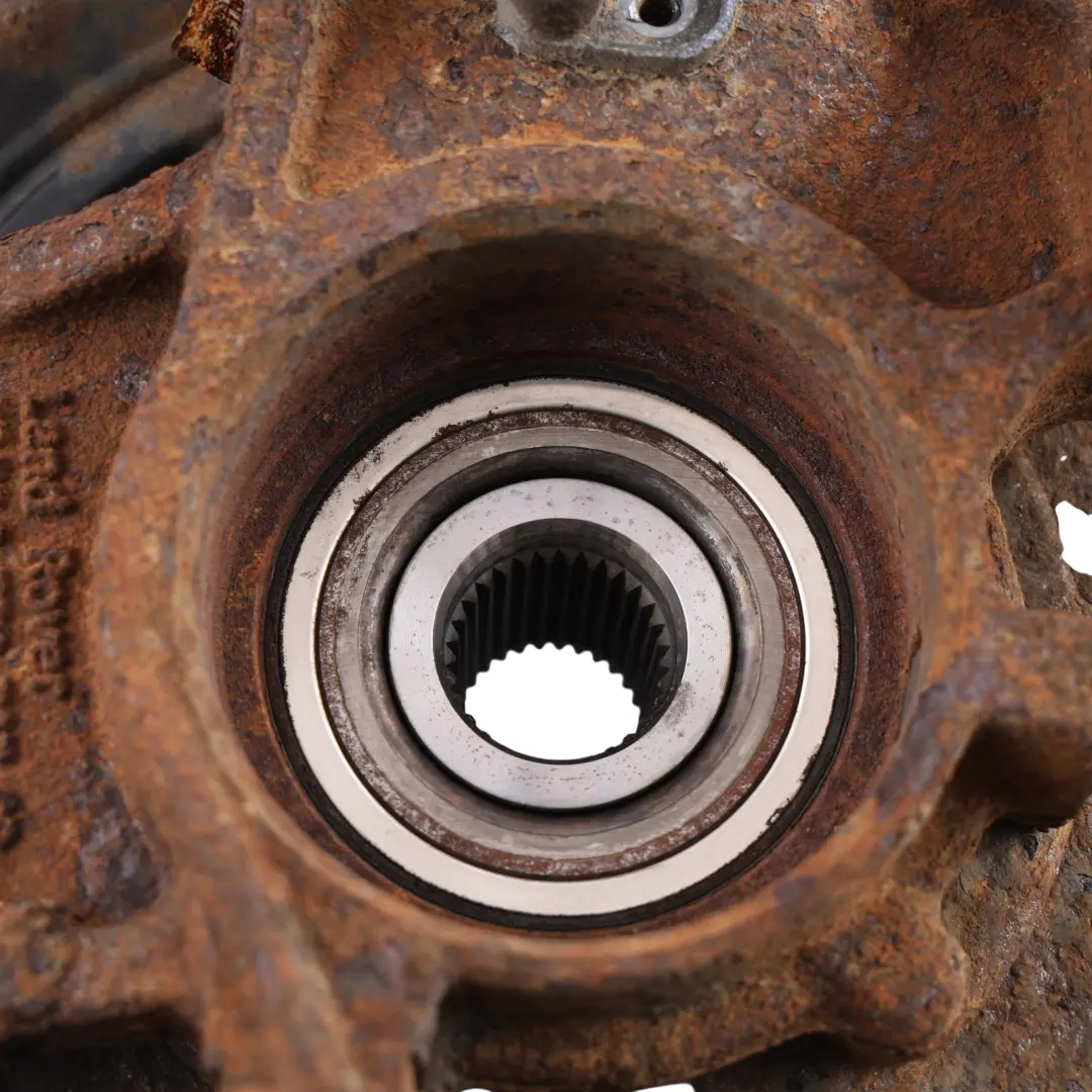 Knuckle Hub Rear Left N/S RLH000092 to Land Rover Range Rover L322 Wheel with Part number RLH000070 Land Rover Range Rover L322 Wheel Knuckle Hub Rear Left N/S RLH000092 - SKU RLH000070 - Part number RLH000070