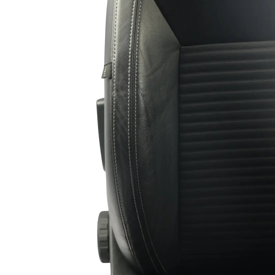 Mk3 III VRS RS Sièges Sport Avant Banquette Arrière Cuir pour Skoda Octavia à propos du numéro de pièce SKODA-OCTAVIA-RS-5E-SEAT-SET Skoda Octavia Mk3 III VRS RS Sièges Sport Avant Banquette Arrière Cuir - SKU SKODA-OCTAVIA-RS-5E-SEAT-SET - Numéro de pièce SKODA-OCTAVIA-RS-5E-SEAT-SET