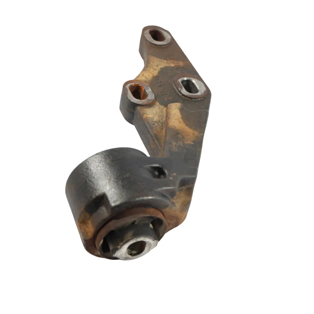 Land Rover Discovery 3 L319 Differential Halterung Vorne 276DT Manuell - SKU TAU500070 - Teilenummer TAU500070