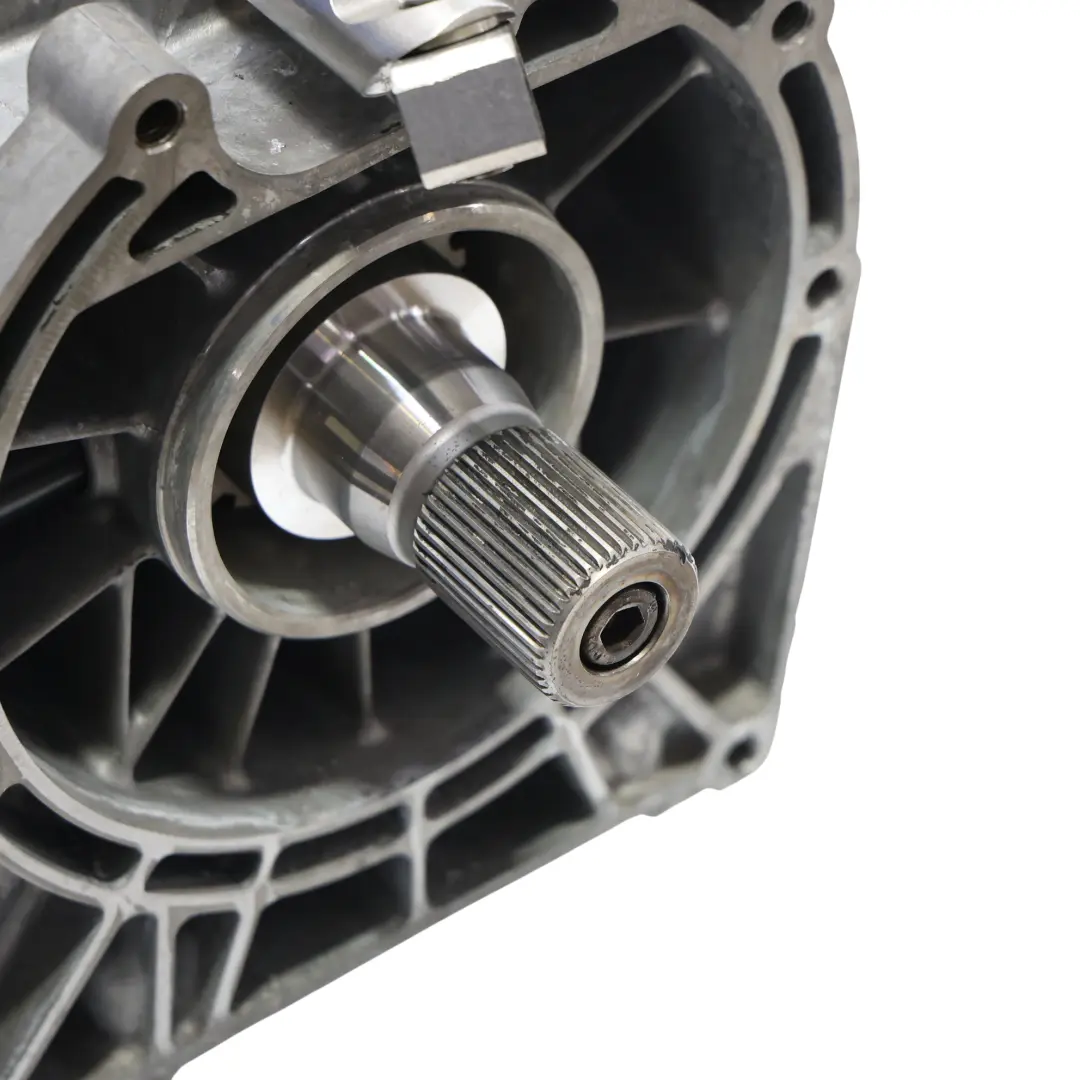 Vitesses Manuelle M66 GARANTIE pour Land Rover Discovery 3 L319 2.7 V6 à propos du numéro de pièce TRC500013 Land Rover Discovery 3 L319 2.7 V6 Vitesses Manuelle M66 GARANTIE - SKU TRC500013 - Numéro de pièce TRC500013