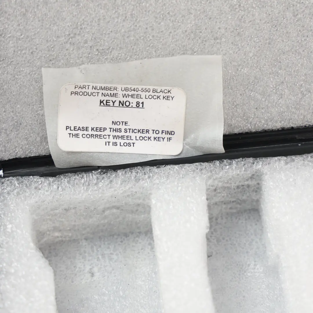 Tuercas Seguridad Rueda Negras M14x1,25x40 & 50 para con número de pieza UB540-550 Tuercas Seguridad Rueda Negras M14x1,25x40 & 50 - SKU UB540-550 - Número de pieza UB540-550