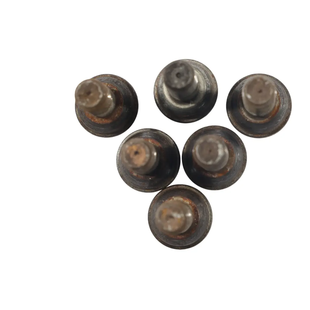 Kit Tuercas Pernos Rueda para Volkswagen Crafter 2E con número de pieza WHT000888 Volkswagen Crafter 2E Kit Tuercas Pernos Rueda - SKU WHT000888 - Número de pieza WHT000888