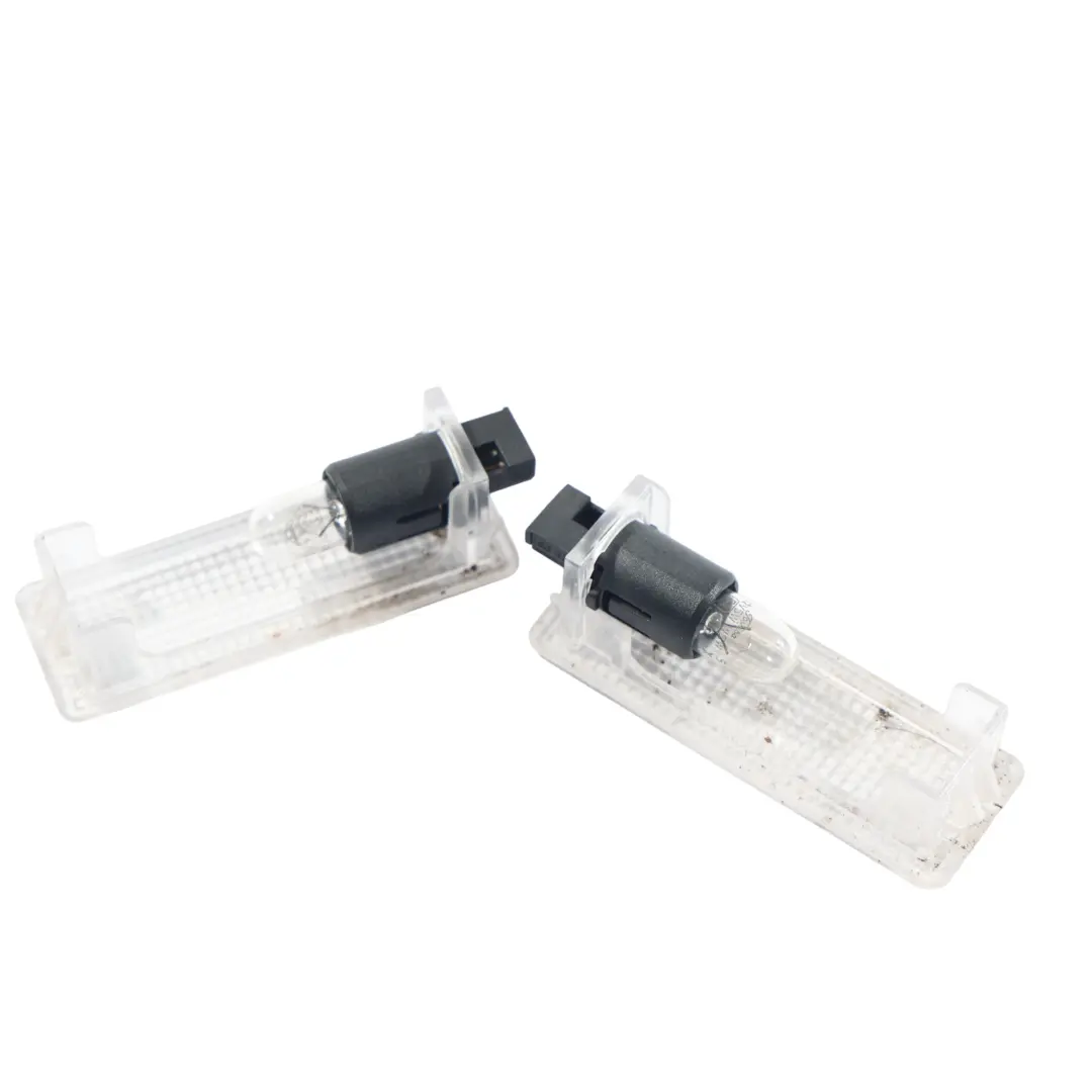 Land Rover Discovery L319 Interior Courtesy Light Lamp SET - SKU XDC000071-1 - Part number XDC000071