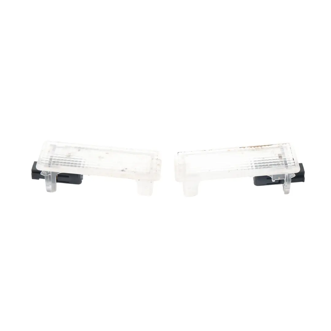 Lampe Éclairage Intérieur Courtoisie SET pour Land Rover Discovery L319 à propos du numéro de pièce XDC000071 Land Rover Discovery L319 Lampe Éclairage Intérieur Courtoisie SET - SKU XDC000071-1 - Numéro de pièce XDC000071