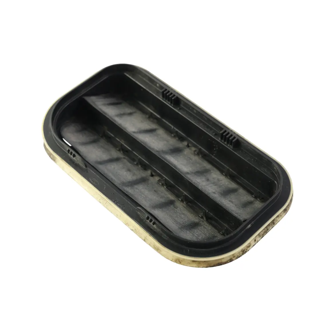 Ford Fiesta C394 Hinten Lufteinlass Gitter Belüftung - SKU YF1A-54280B62-AE - Teilenummer YF1A-54280B62-AE