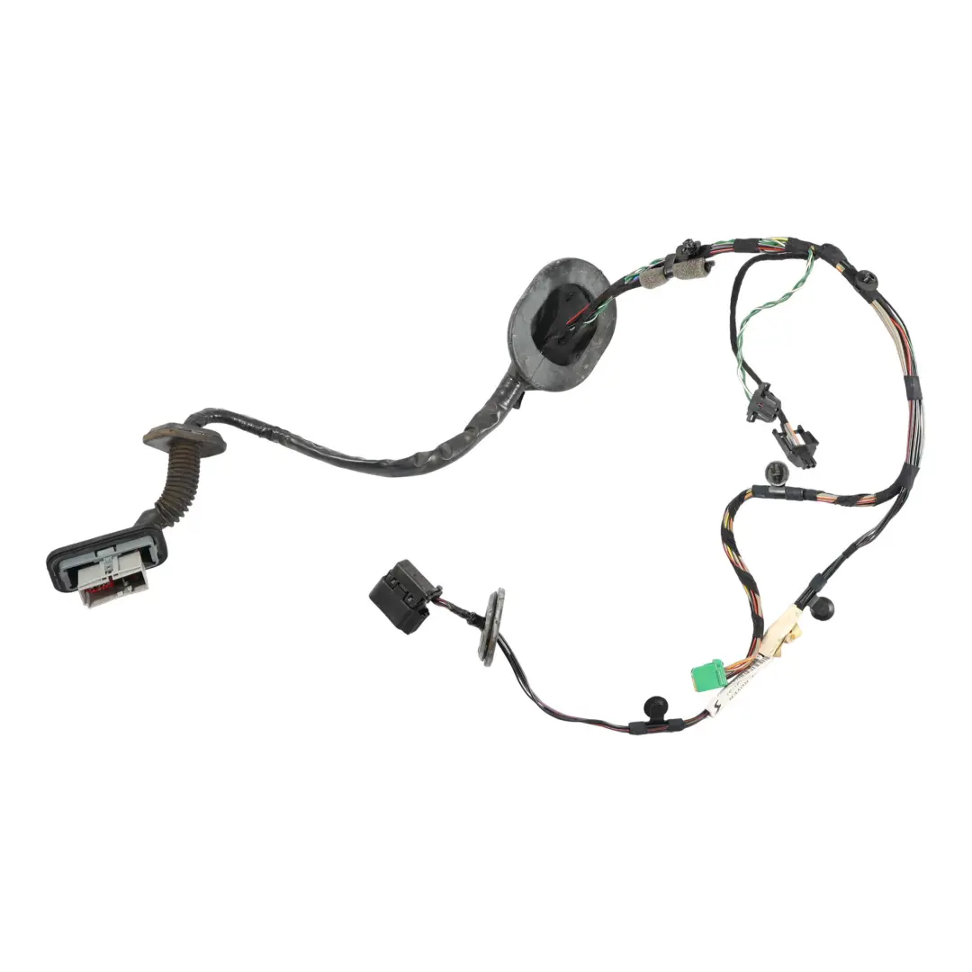 Land Rover Discovery L319 Arnés Cable Puerta Trasera Derecha - SKU YMM502621B - Número de pieza YMM502621B