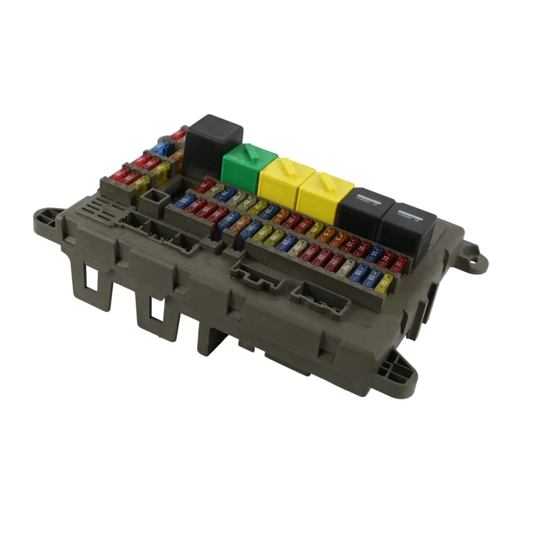 Land Rover Freelander L314 Boîtier Fusibles Intérieur TD4 2.0 Diesel - SKU YQE500150 - Numéro de pièce YQE500150