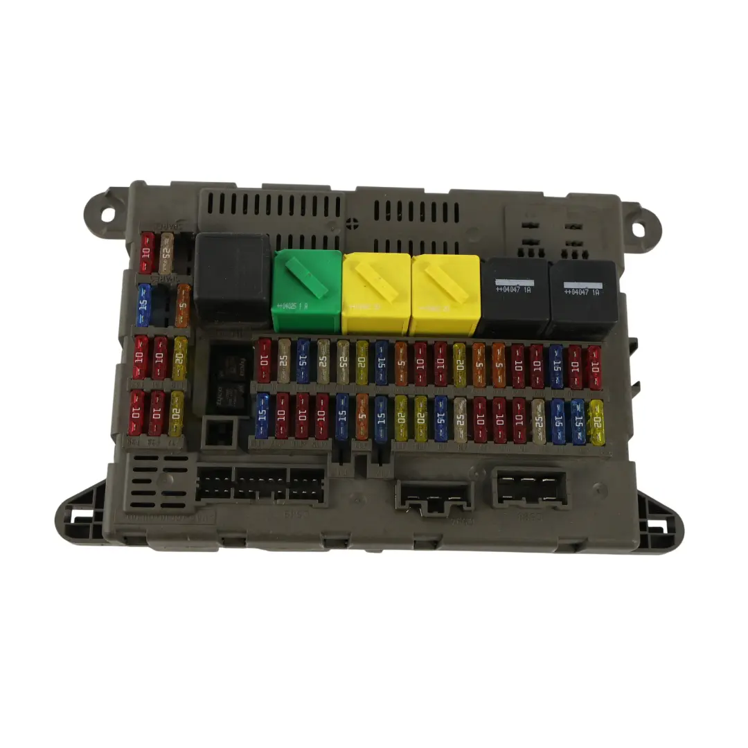 Caja Fusibles Interior TD4 2.0 Diesel para Land Rover Freelander L314 con número de pieza YQE500150 Land Rover Freelander L314 Caja Fusibles Interior TD4 2.0 Diesel - SKU YQE500150 - Número de pieza YQE500150