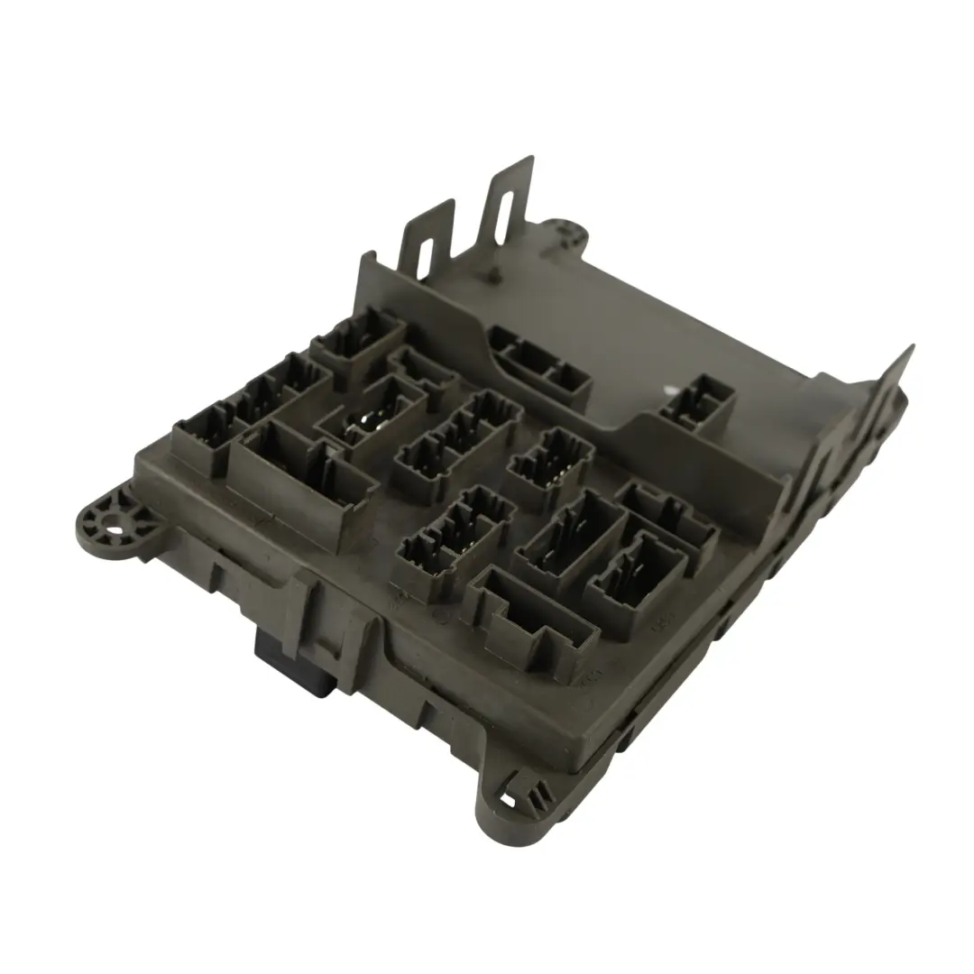 Caja Fusibles Interior TD4 2.0 Diesel para Land Rover Freelander L314 con número de pieza YQE500150 Land Rover Freelander L314 Caja Fusibles Interior TD4 2.0 Diesel - SKU YQE500150 - Número de pieza YQE500150