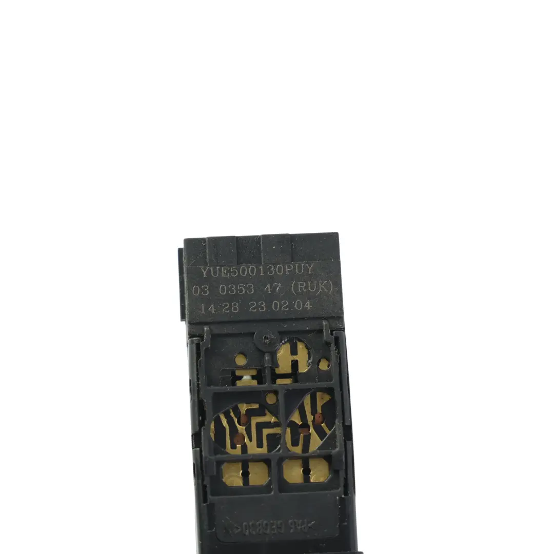 Interruttore Pulsante Lunotto Riscaldato per Land Rover Freelander L314 con numero di parte YUE500130PUY Land Rover Freelander L314 Interruttore Pulsante Lunotto Riscaldato - SKU YUE500130PUY - Numero di parte YUE500130PUY