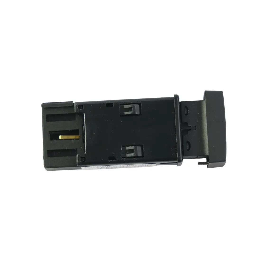 Bouton Commutateur Arrière Chauffant pour Land Rover Freelander L314 à propos du numéro de pièce YUE500130PUY Land Rover Freelander L314 Bouton Commutateur Arrière Chauffant - SKU YUE500130PUY - Numéro de pièce YUE500130PUY