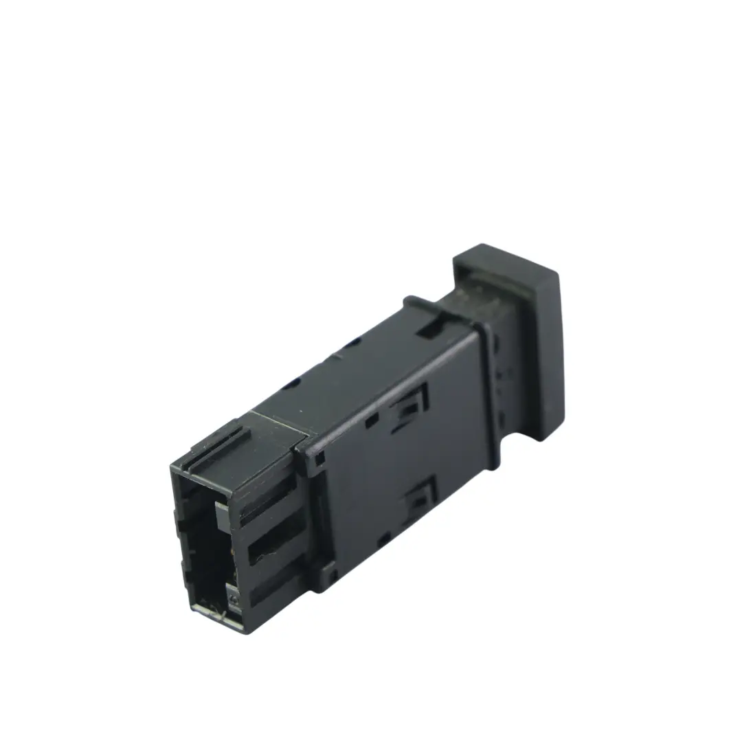 Land Rover Freelander L314 Heated Seat Switch Button Right O/S - SKU YUG500280PUY - Part number YUG500280PUY