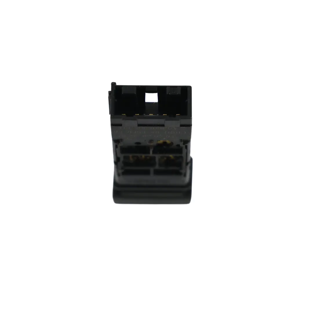 Panel Botón A/C para Land Rover Freelander L314 con número de pieza YUG500300PUY Land Rover Freelander L314 Panel Botón A/C - SKU YUG500300PUY - Número de pieza YUG500300PUY