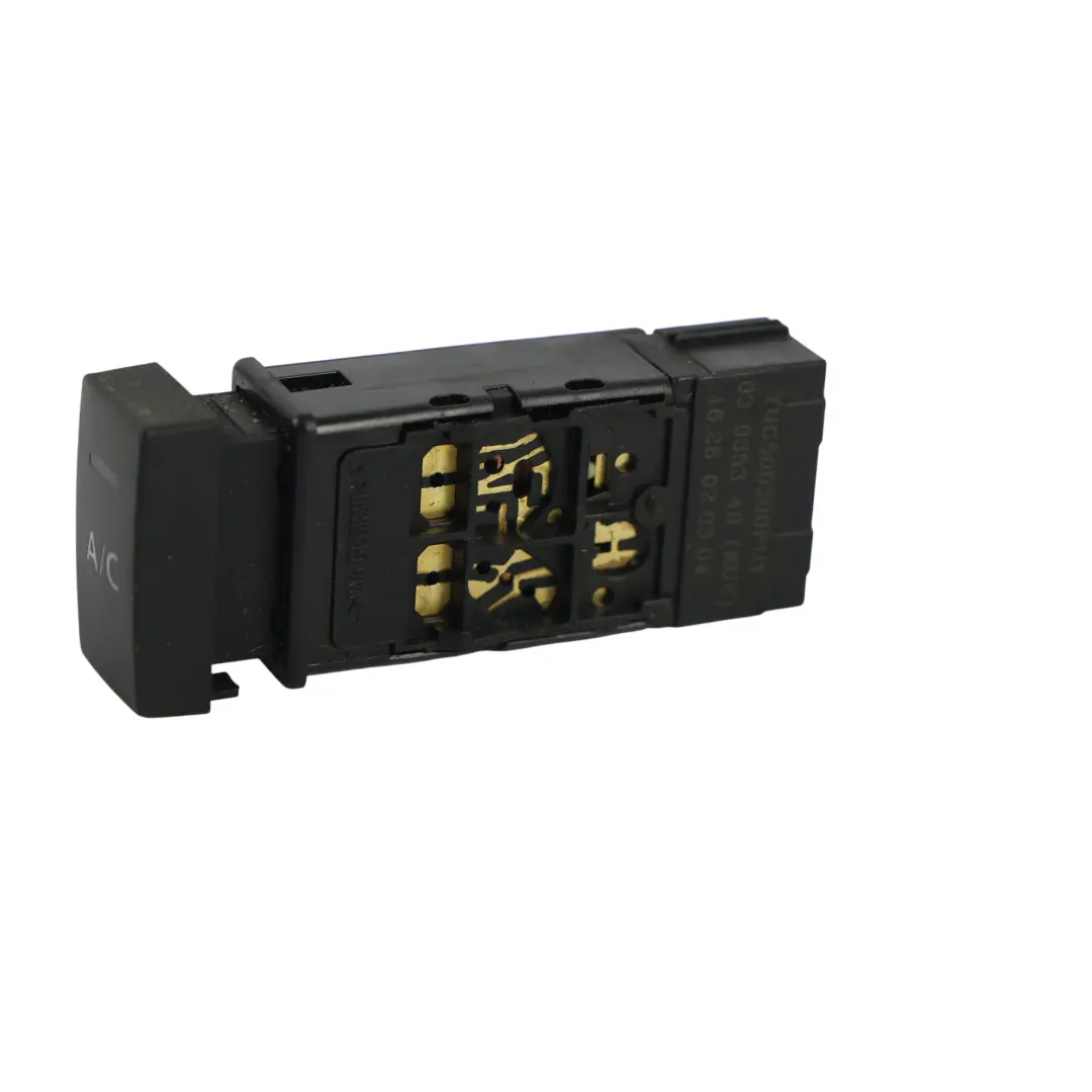 Klimaanlage Schalter Taste Panel für Land Rover Freelander L314 mit Teilenummer YUG500300PUY Land Rover Freelander L314 Klimaanlage Schalter Taste Panel - SKU YUG500300PUY - Teilenummer YUG500300PUY