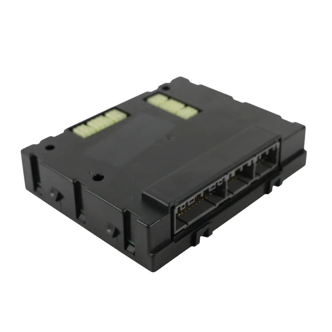 Body Control Module Unit to Land Rover Freelander L314 with Part number YWC500210 Land Rover Freelander L314 Body Control Module Unit - SKU YWC500210 - Part number YWC500210