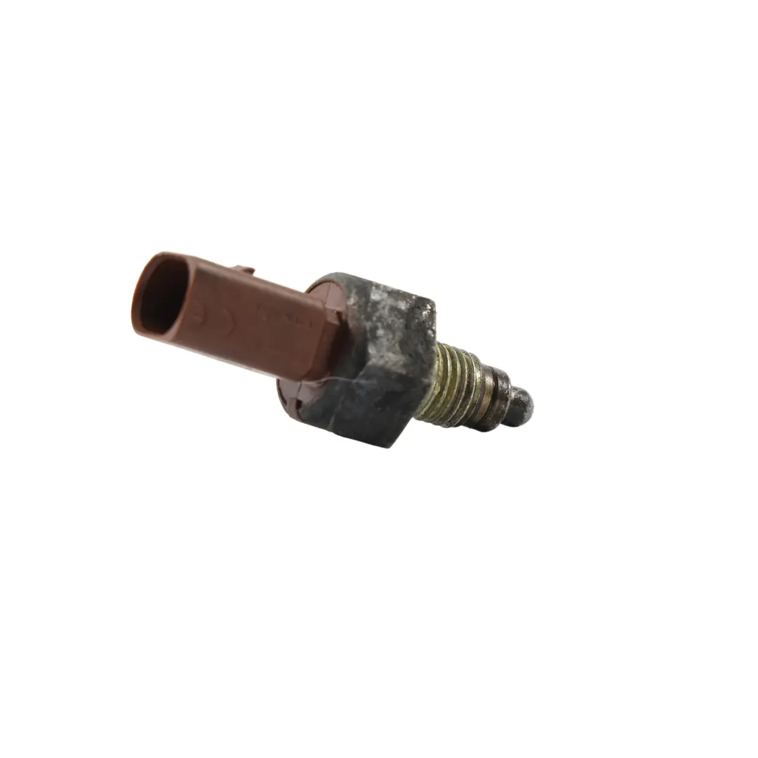 Sensore Interruttore Luce Retromarcia per Audi TT 8J A1 8X A3 8P con numero di parte 02T945415P Audi TT 8J A1 8X A3 8P Sensore Interruttore Luce Retromarcia - SKU 02T945415P - Numero di parte 02T945415P