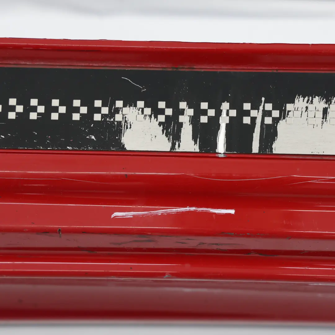 Couvre-porte Droite Panneau de Garniture Latéral Chili Red 851 pour Mini R56 R57 JCW à propos du numéro de pièce 0404114 Mini R56 R57 JCW Couvre-porte Droite Panneau de Garniture Latéral Chili Red 851 - SKU 0404114-CHRED1 - Numéro de pièce 0404114