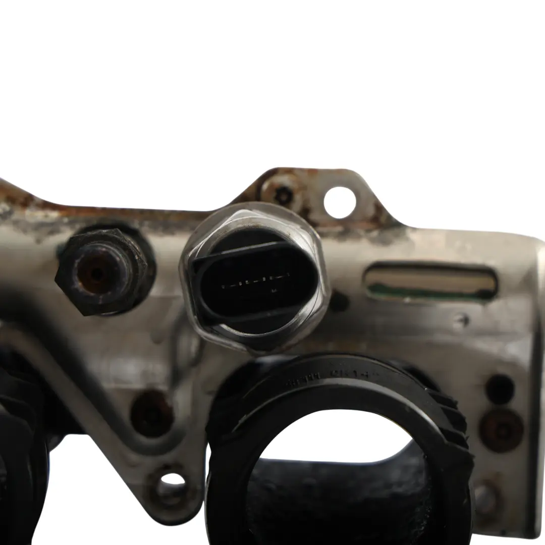 1F Audi A3 8P Rail Carburante 2.0 FSI BVY per Volkswagen Eos con numero di parte 06D133209T Volkswagen Eos 1F Audi A3 8P Rail Carburante 2.0 FSI BVY - SKU 06D133209T - Numero di parte 06D133209T