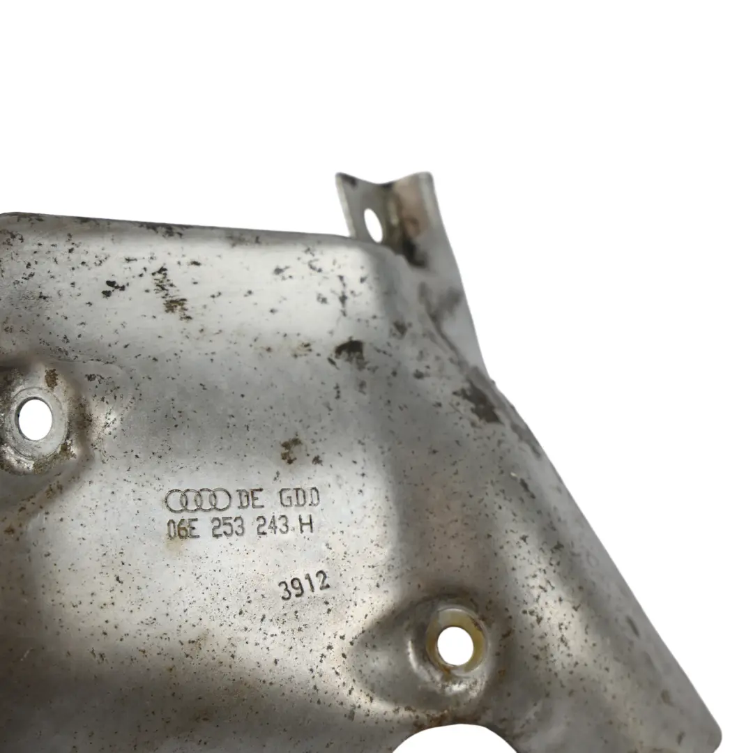 8K A5 S5 8T 8F A6 4G Osłona Kolektora Lewa do Audi A4 S4 o numerze 06E253243H Audi A4 S4 8K A5 S5 8T 8F A6 4G Osłona Kolektora Lewa - SKU 06E253243H - Numer Części 06E253243H