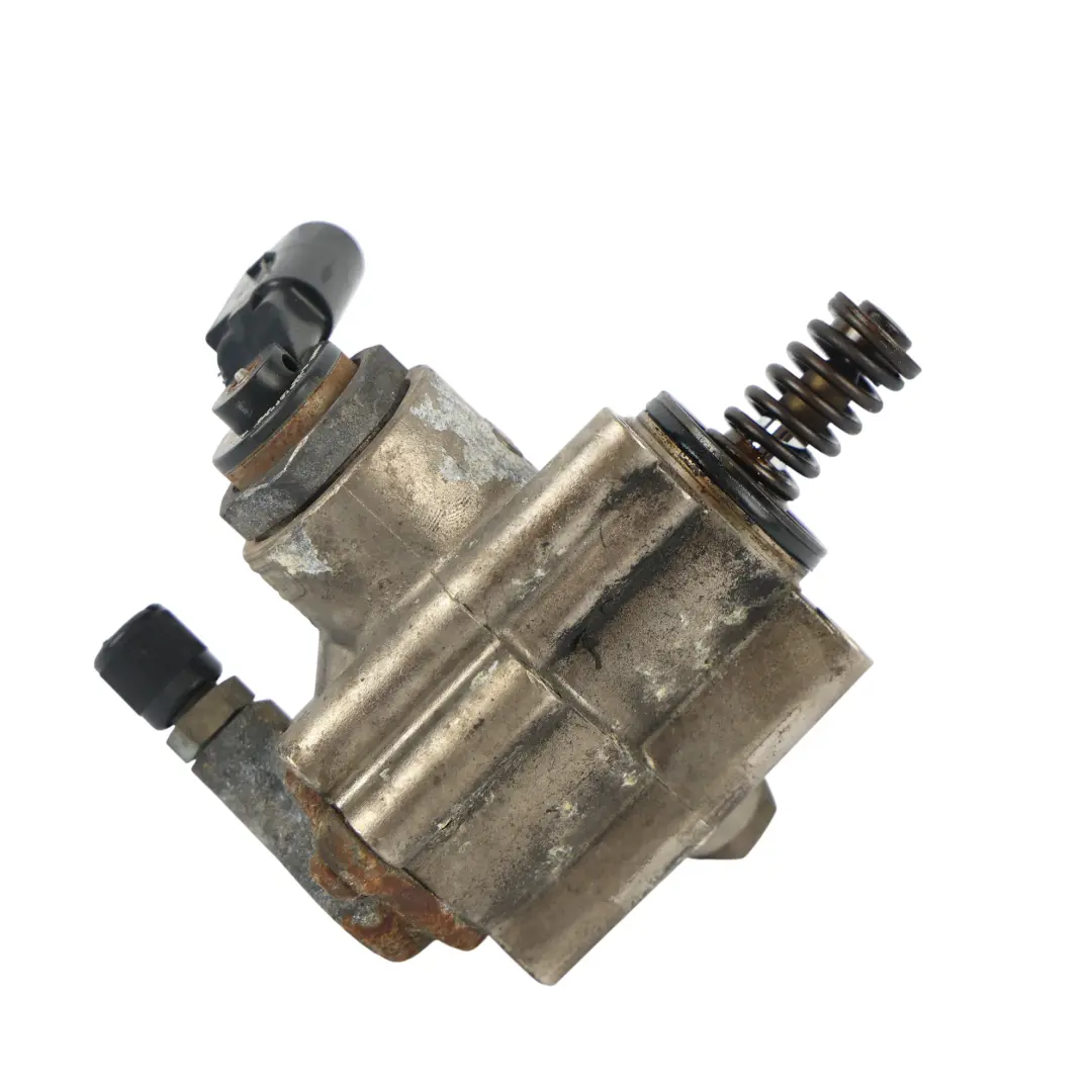 Volkswagen Golf Mk5 EOS A3 8P Kraftstoffpumpe Einspritzventil 2.0 FSI - SKU 06F127025D - Teilenummer 06F127025D