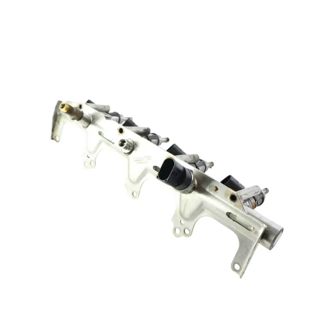 Audi A4 B7 TT 8J Iniettori Rampa Iniezione 2.0 TFSI BWA 06F133317L - SKU 06F133317G-2 - Numero di parte 06F133317G