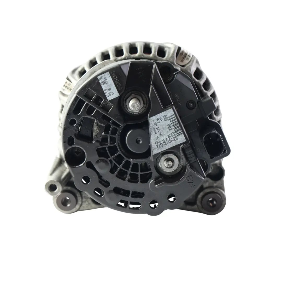 Licht Maschine Generator 2.0 TDI BRE Motor für Audi A4 B7 mit Teilenummer 06F903023J Audi A4 B7 Licht Maschine Generator 2.0 TDI BRE Motor - SKU 06F903023J - Teilenummer 06F903023J