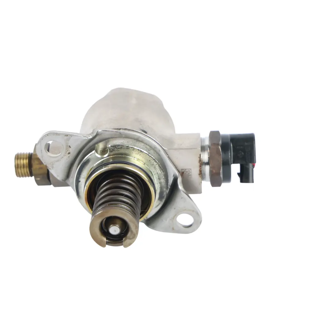 Hochdruck Kraftstoffpumpe 2.0 TFSI CDNB für Audi A4 B8 A5 8T mit Teilenummer 06J127025D Audi A4 B8 A5 8T Hochdruck Kraftstoffpumpe 2.0 TFSI CDNB - SKU 06J127025D-1 - Teilenummer 06J127025D