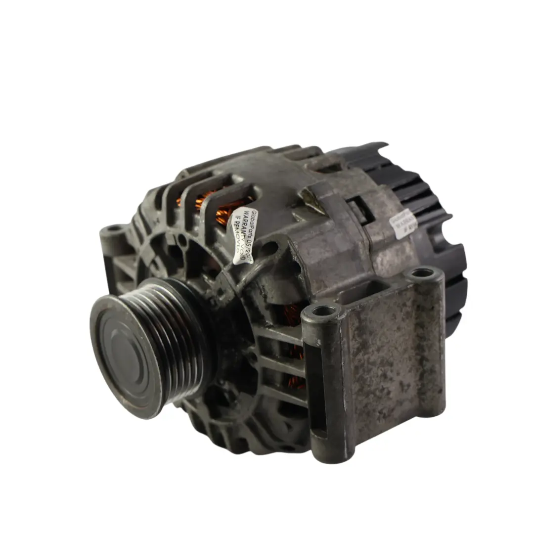 Alternator 140A 14V FSI TFSI do Audi A3 8P A4 B7 TT 8J o numerze 06B903016AF Audi A3 8P A4 B7 TT 8J Alternator 140A 14V FSI TFSI - SKU 06B903016AF - Numer Części 06B903016AF