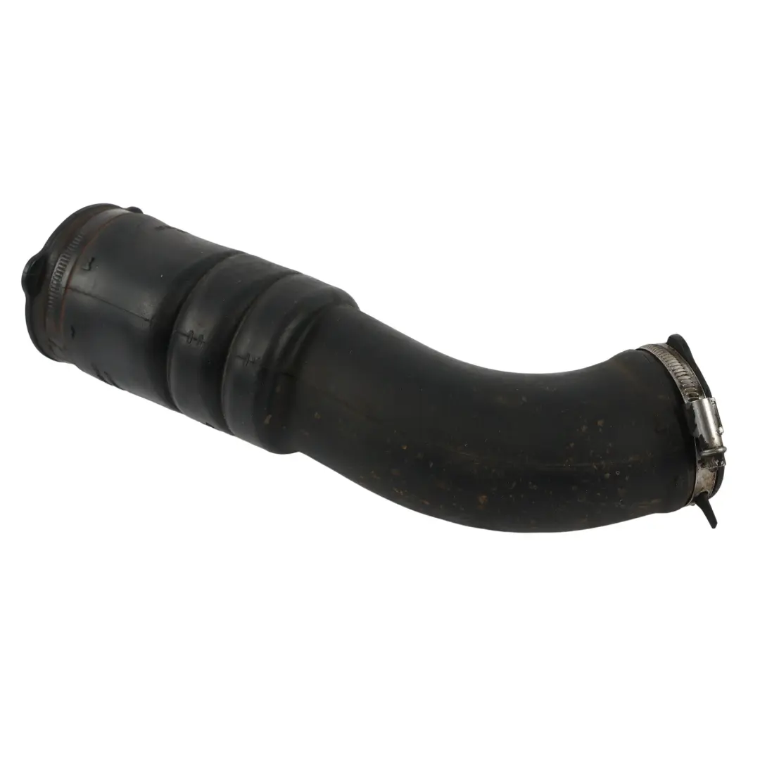 C394 Rura Przewód Dolotu Zimnego Powietrza do Ford Kuga o numerze 08692401 Ford Kuga C394 Rura Przewód Dolotu Zimnego Powietrza - SKU 08692401 - Numer Części 08692401