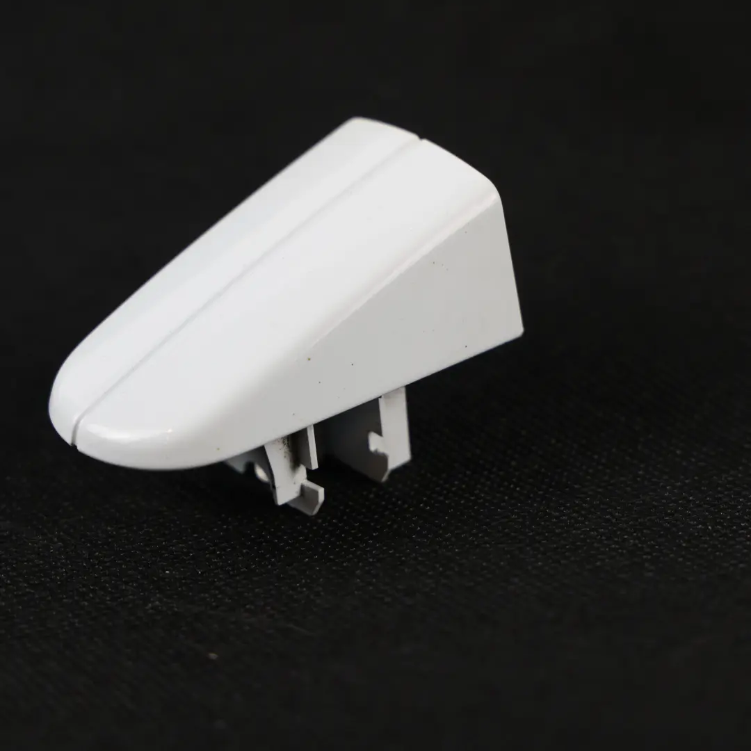 C394 Door Handle Cap Exterior Front Left N/S 3M51R218B08ABW White Z2 to Ford Kuga with Part number 1305818 Ford Kuga C394 Door Handle Cap Exterior Front Left N/S 3M51R218B08ABW White Z2 - SKU 1305818-FW - Part number 1305818