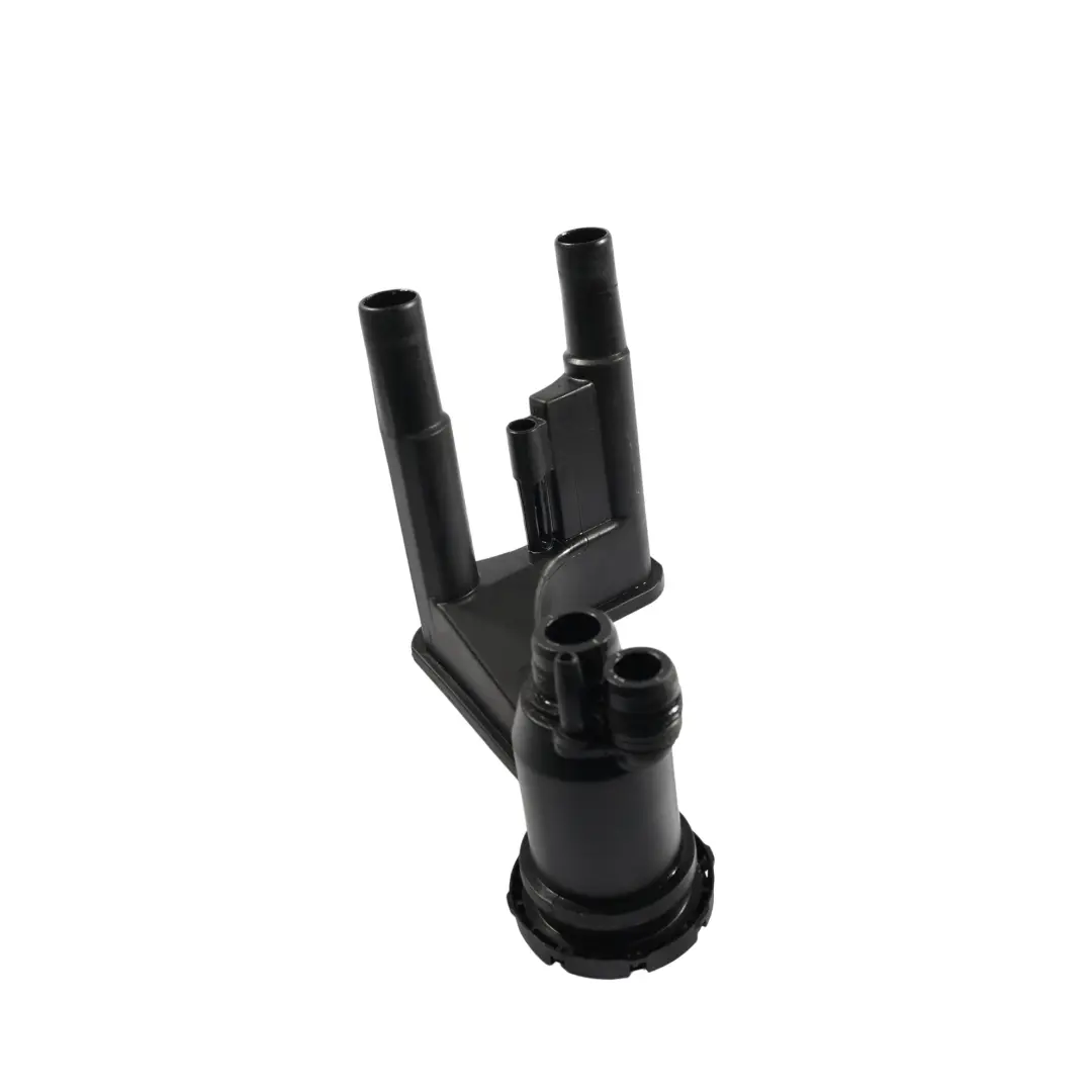 Separatore Olio Sfiato 2.7 TDV6 4R8Q-6A785-AC per Land Rover Discovery 3 L319 con numero di parte 1311299 Land Rover Discovery 3 L319 Separatore Olio Sfiato 2.7 TDV6 4R8Q-6A785-AC - SKU 1311299 - Numero di parte 1311299