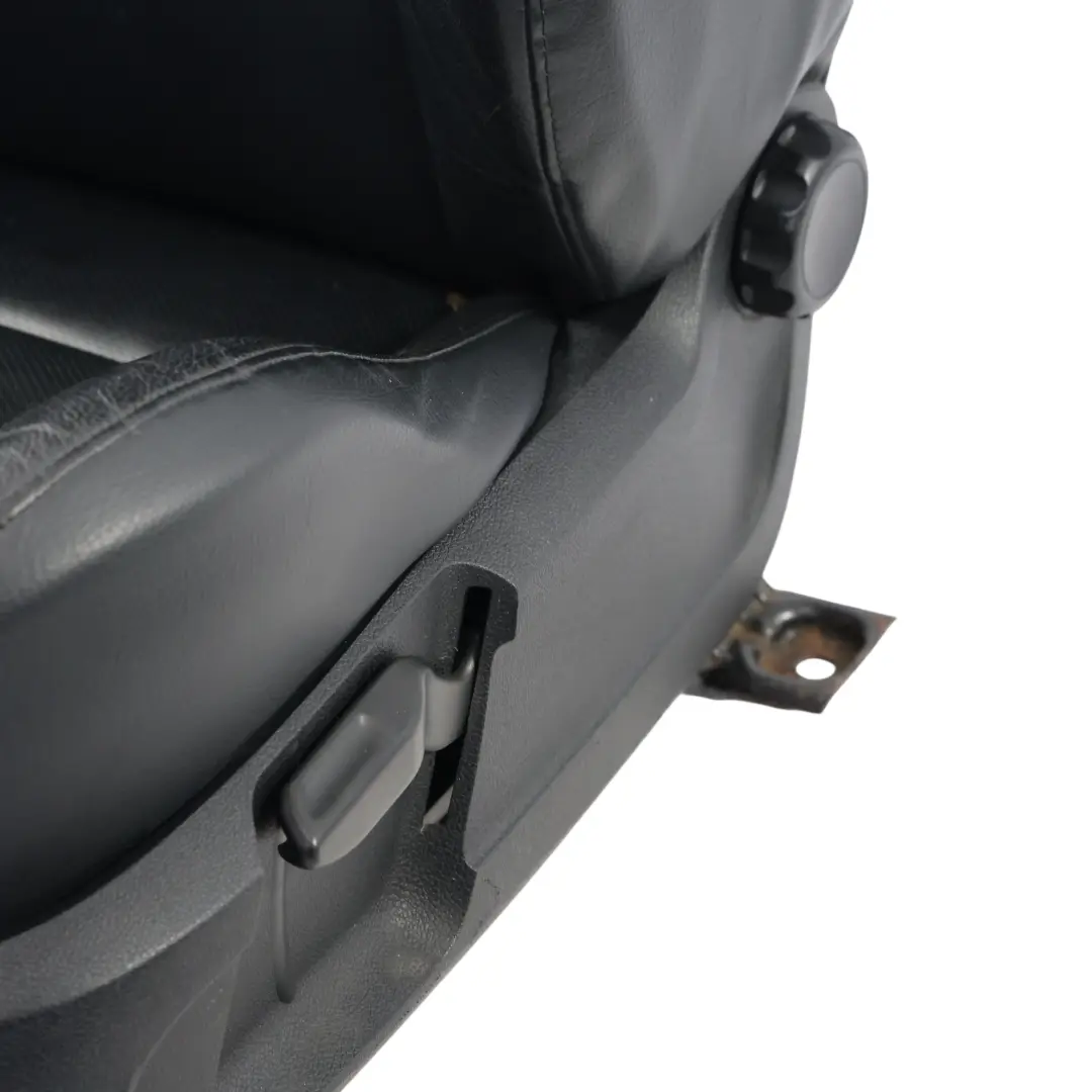 Ford Focus Mk2 3D Front Seat Sport Leather Ebony Black Left N/S - SKU 1330733-1 - Part number 1330733