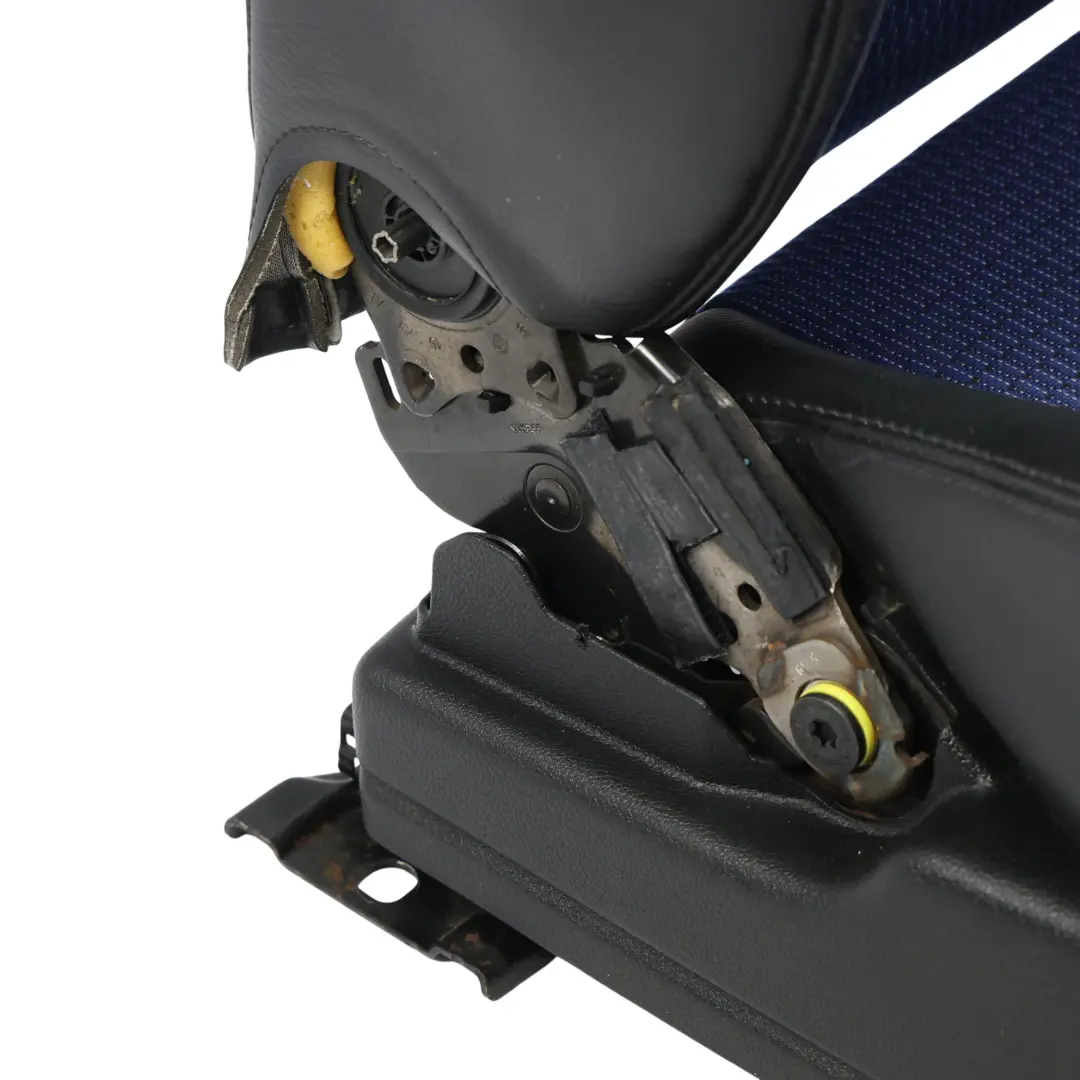 Mk5 Siège Sport Cuir Tissu Avant Droit pour Ford Fiesta St à propos du numéro de pièce 1333738 Ford Fiesta St Mk5 Siège Sport Cuir Tissu Avant Droit - SKU 1333738-1 - Numéro de pièce 1333738