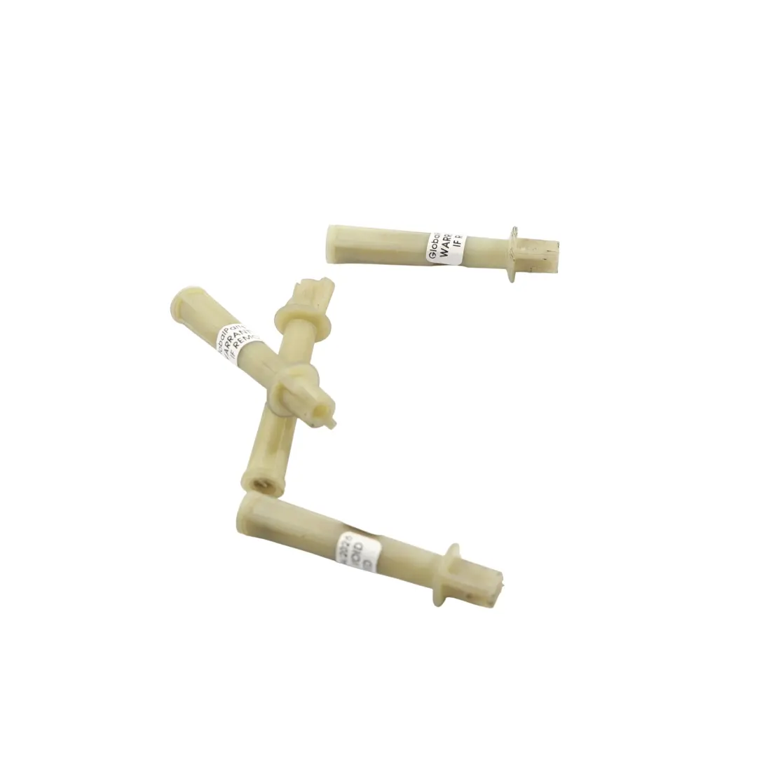 Ford Transit MK7 Dado Supporto Staffa Fanale Posteriore - SKU 1382750-1 - Numero di parte 1382750