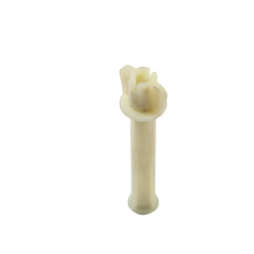 MK2 Dado Supporto Staffa Fanale Posteriore W711442-S300 per Ford Galaxy con numero di parte 1382750 Ford Galaxy MK2 Dado Supporto Staffa Fanale Posteriore W711442-S300 - SKU 1382750 - Numero di parte 1382750