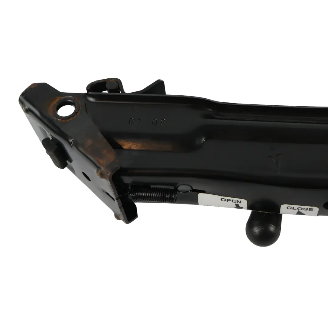 Lifting Jack Articulated Steel Car Tool to Mini R50 R55 R56 F55 F56 Car with Part number 1501930 Mini R50 R55 R56 F55 F56 Car Lifting Jack Articulated Steel Car Tool - SKU 1501930 - Part number 1501930