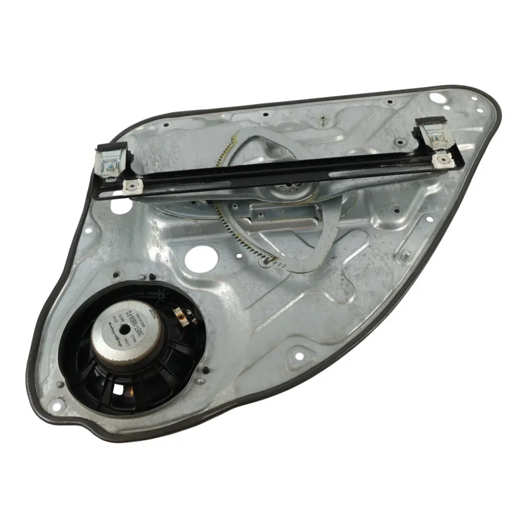 Mk1 Podnośnik Szyby Tylnych Drzwi Lewy 7M51-R24995-DD do Ford Kuga o numerze 1527948 Ford Kuga Mk1 Podnośnik Szyby Tylnych Drzwi Lewy 7M51-R24995-DD - SKU 1527948 - Numer Części 1527948
