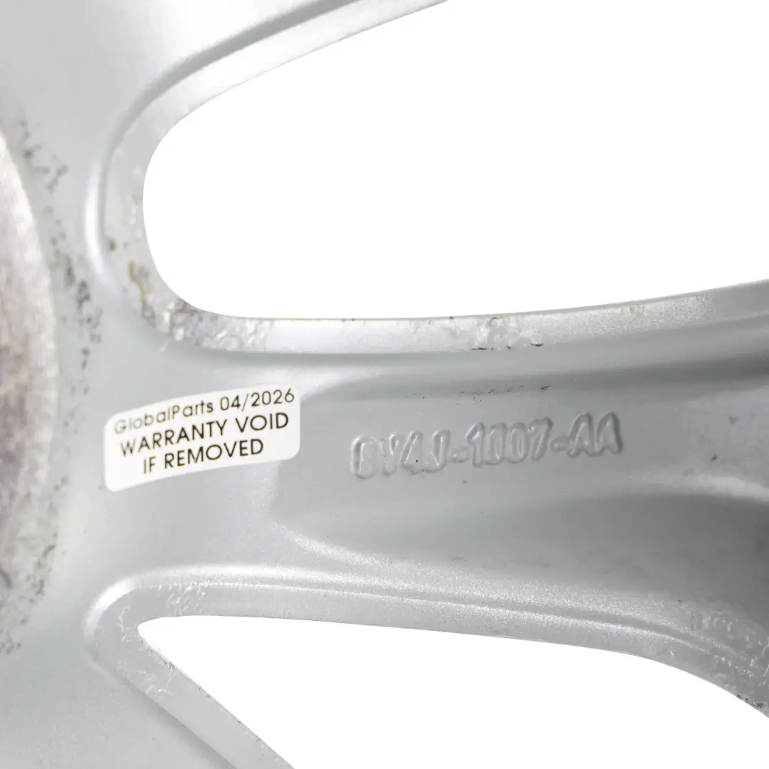 MK1 Alu Felge Silber 17" 7,5J ET:52.5 8V4J-1007-AA für Ford Kuga mit Teilenummer 1552488 Ford Kuga MK1 Alu Felge Silber 17" 7,5J ET:52.5 8V4J-1007-AA - SKU 1552488-1 - Teilenummer 1552488