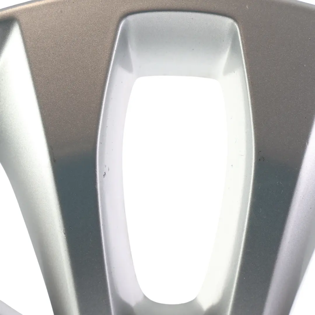Mk1 Felga Aluminiowa Srebrna 17" 7,5J ET:52.5 8V4J-1007-AA do Ford Kuga o numerze 1552488 Ford Kuga Mk1 Felga Aluminiowa Srebrna 17" 7,5J ET:52.5 8V4J-1007-AA - SKU 1552488-2 - Numer Części 1552488