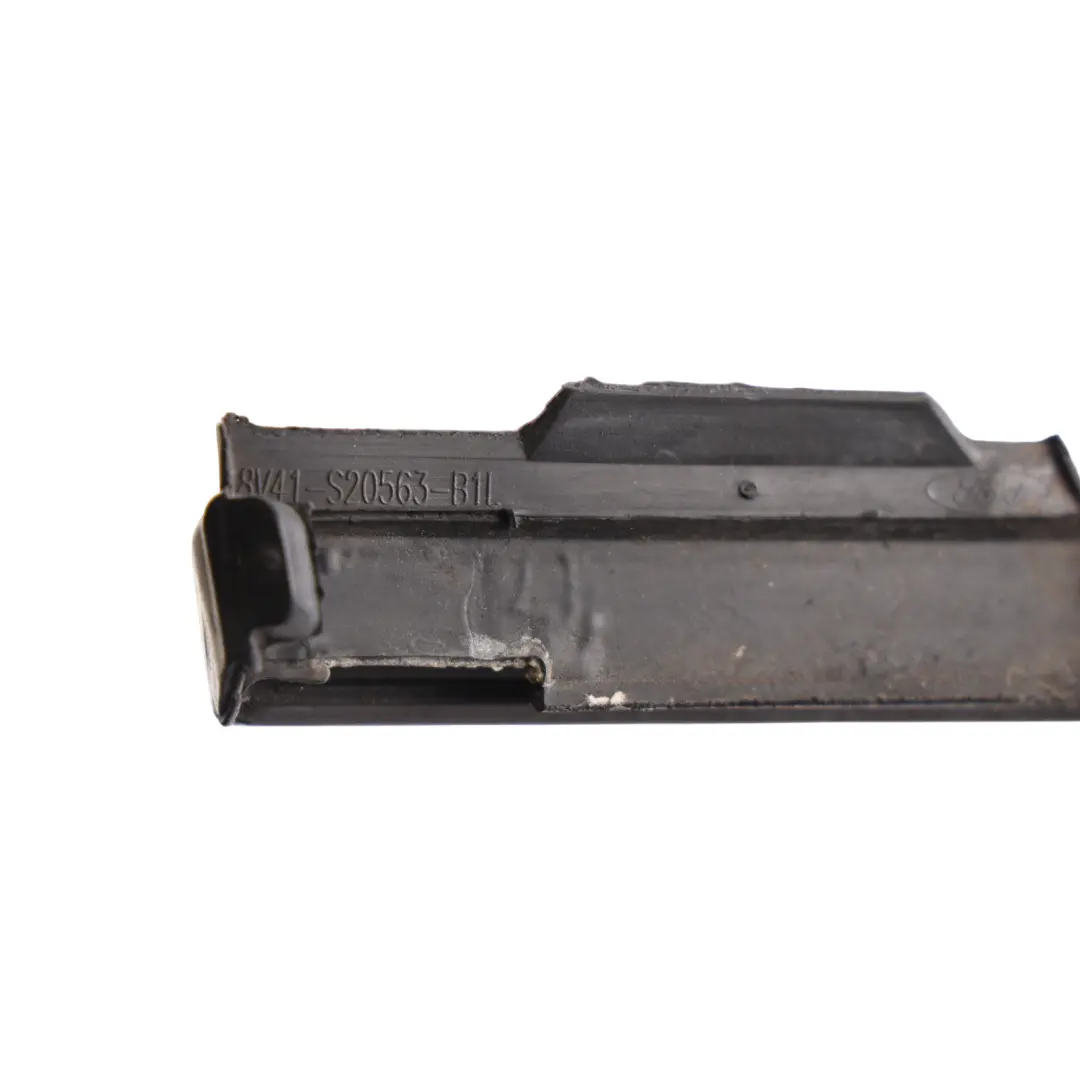 C394 Türdichtung Vorne Außen Links 8V41-S20563-B1L für Ford Kuga mit Teilenummer 1590642 Ford Kuga C394 Türdichtung Vorne Außen Links 8V41-S20563-B1L - SKU 1590642 - Teilenummer 1590642