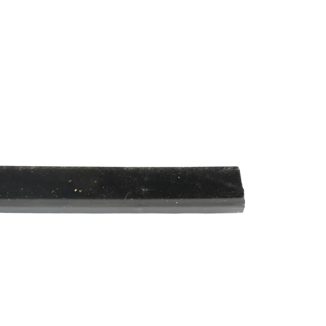 Ford Kuga MK1 C394 Guarnizione Vetro Porta Anteriore Destra 3M51-R20570-AM - SKU 1699593 - Numero di parte 1699593