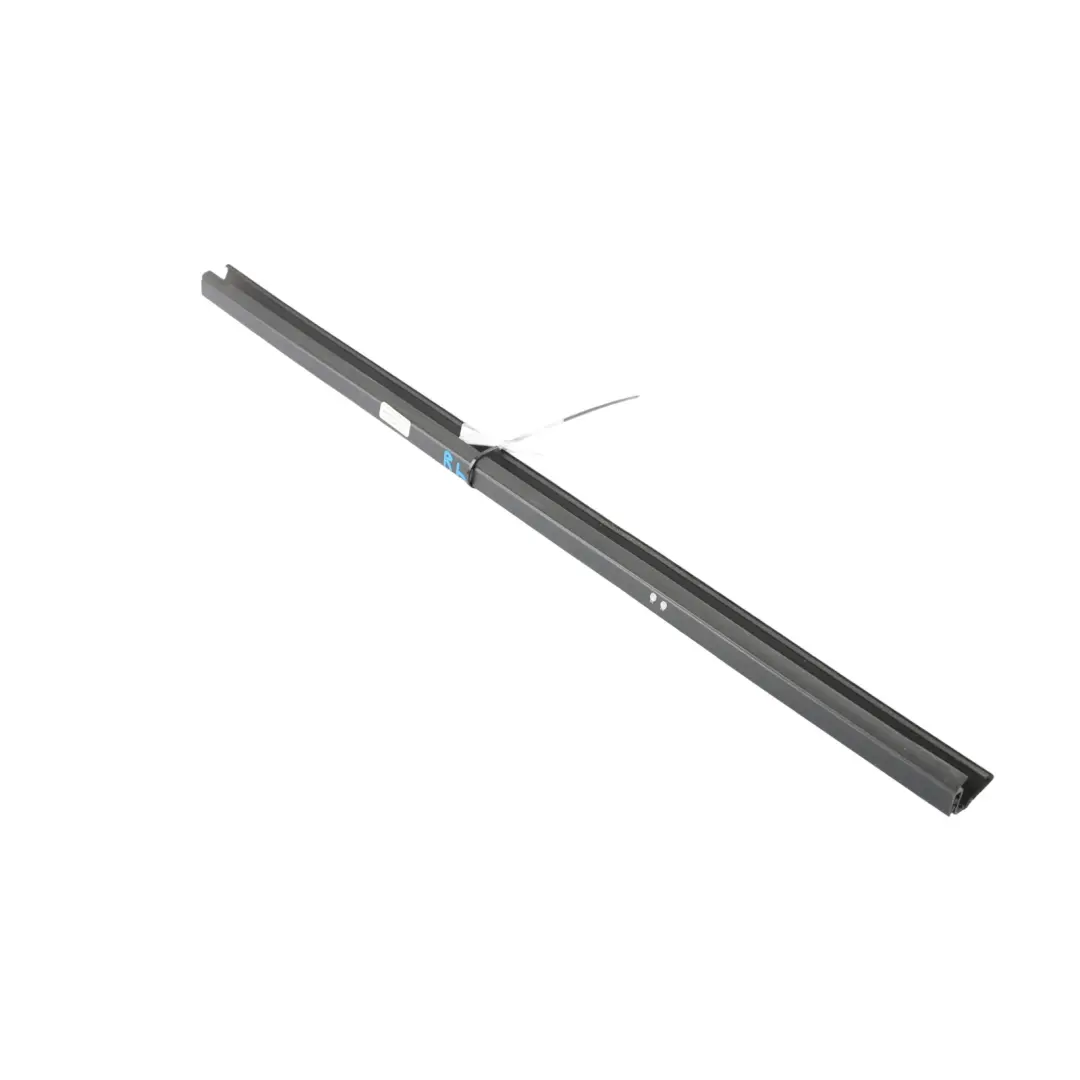 MK1 Tür Fenster Leiste Zierleiste Hinten Links 3M51-R25861-AL für Ford Kuga mit Teilenummer 1699596 Ford Kuga MK1 Tür Fenster Leiste Zierleiste Hinten Links 3M51-R25861-AL - SKU 1699596 - Teilenummer 1699596